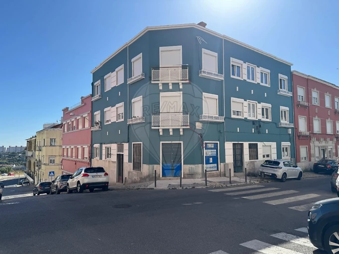 Apartamento T1 para Venda em Beato Foto 11