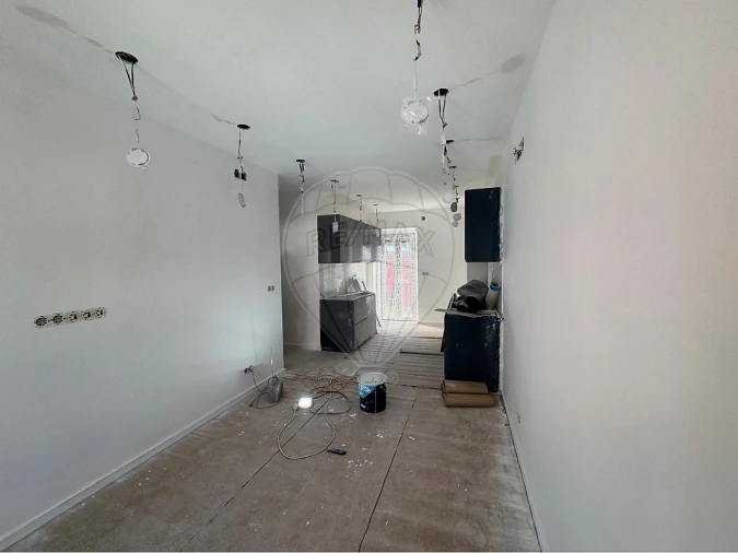 Apartamento T1 para Venda em Beato Foto 7