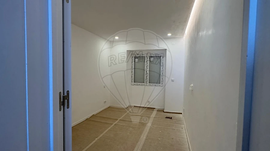 Apartamento T1 para Venda em Beato