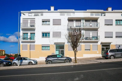 Apartamento T2 para Venda em Sobral de Monte Agraço