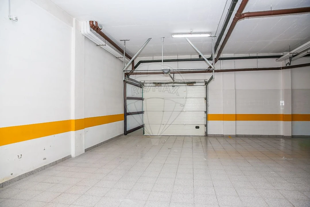 Apartamento T2 para Venda em Sobral de Monte Agraço Foto 2