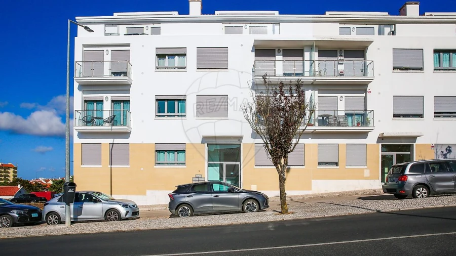Apartamento T2 para Venda em Sobral de Monte Agraço