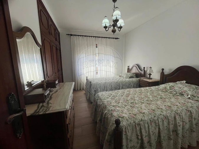 Apartamento T2 para Arrendamento em Espinho Foto 2