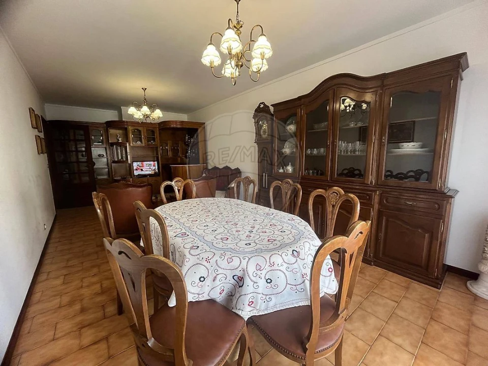 Apartamento T2 para Arrendamento em Espinho Foto 15