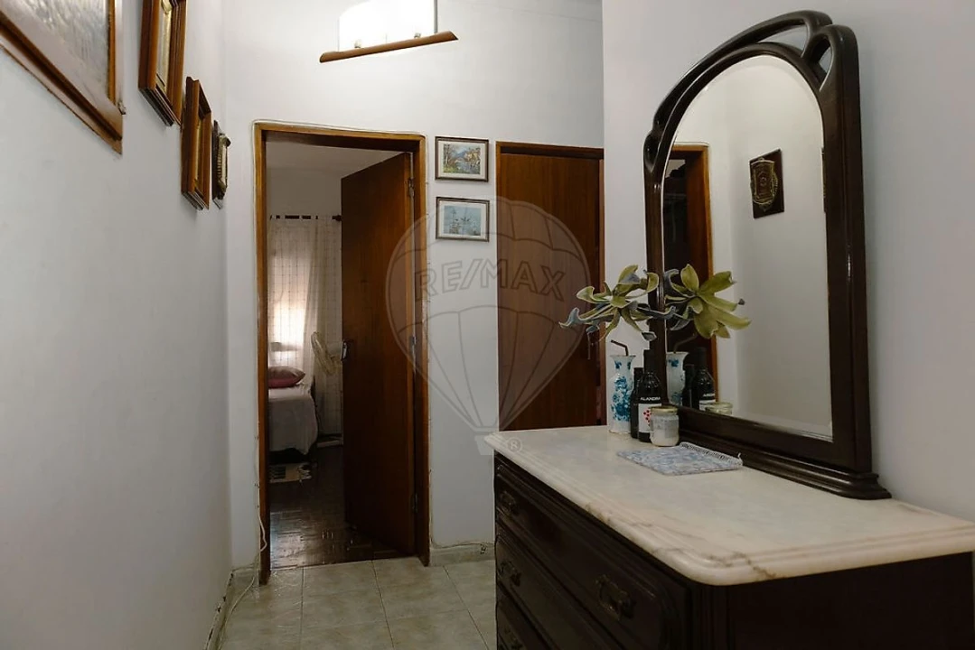 Apartamento T3 para Venda em Sobral de Monte Agraço Foto 24