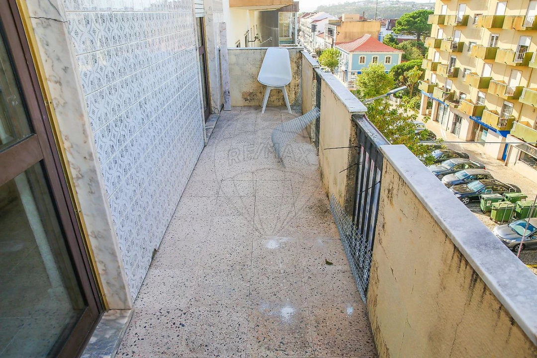 Apartamento T3 para Venda em Sobral de Monte Agraço Foto 11