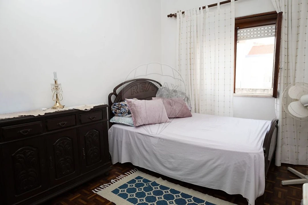 Apartamento T3 para Venda em Sobral de Monte Agraço Foto 13
