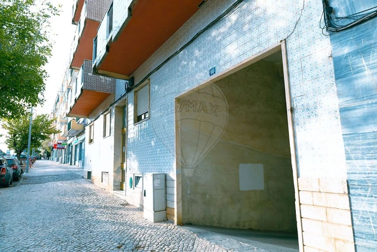 Apartamento T3 para Venda em Sobral de Monte Agraço Foto 4