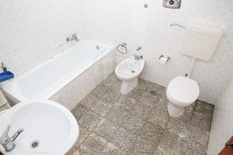 Apartamento T3 para Venda em Sobral de Monte Agraço Foto 2