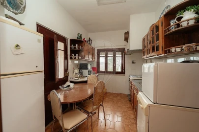 Moradia T3 para Venda em Carvoeira e Carmões