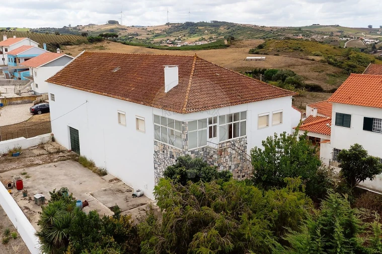 Moradia T3 para Venda em Carvoeira e Carmões Foto 35
