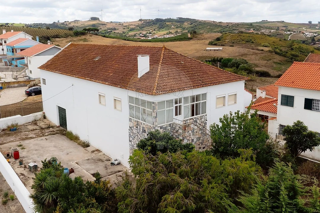 Moradia T3 para Venda em Carvoeira e Carmões Foto 35