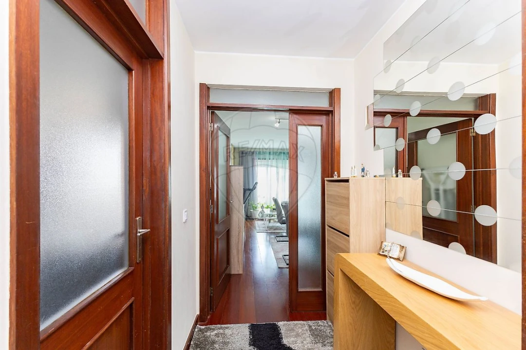 Apartamento T2 para Venda em Aguas Santas Foto 2