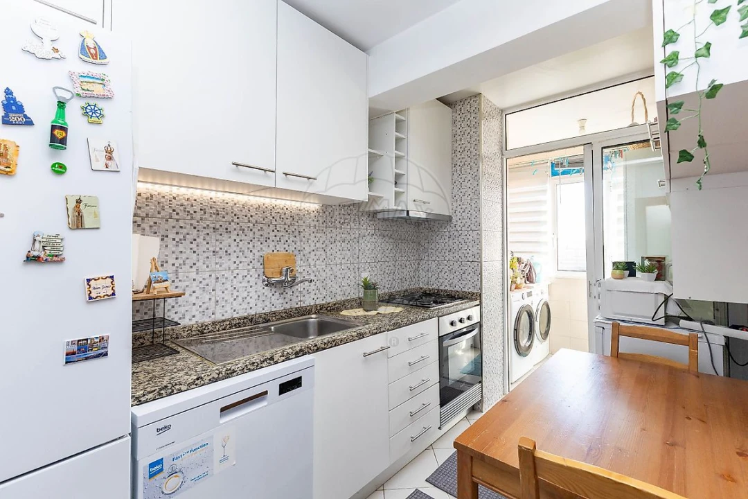 Apartamento T2 para Venda em Aguas Santas Foto 14