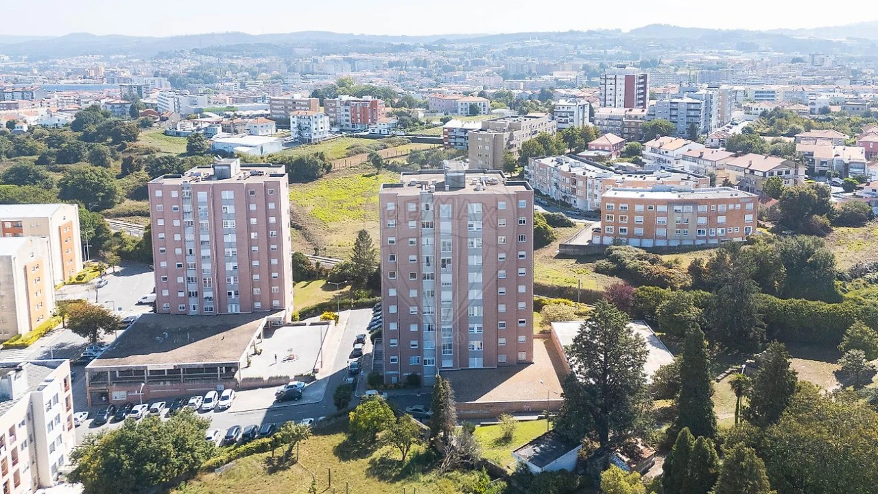 Apartamento T2 para Venda em Aguas Santas Foto 20