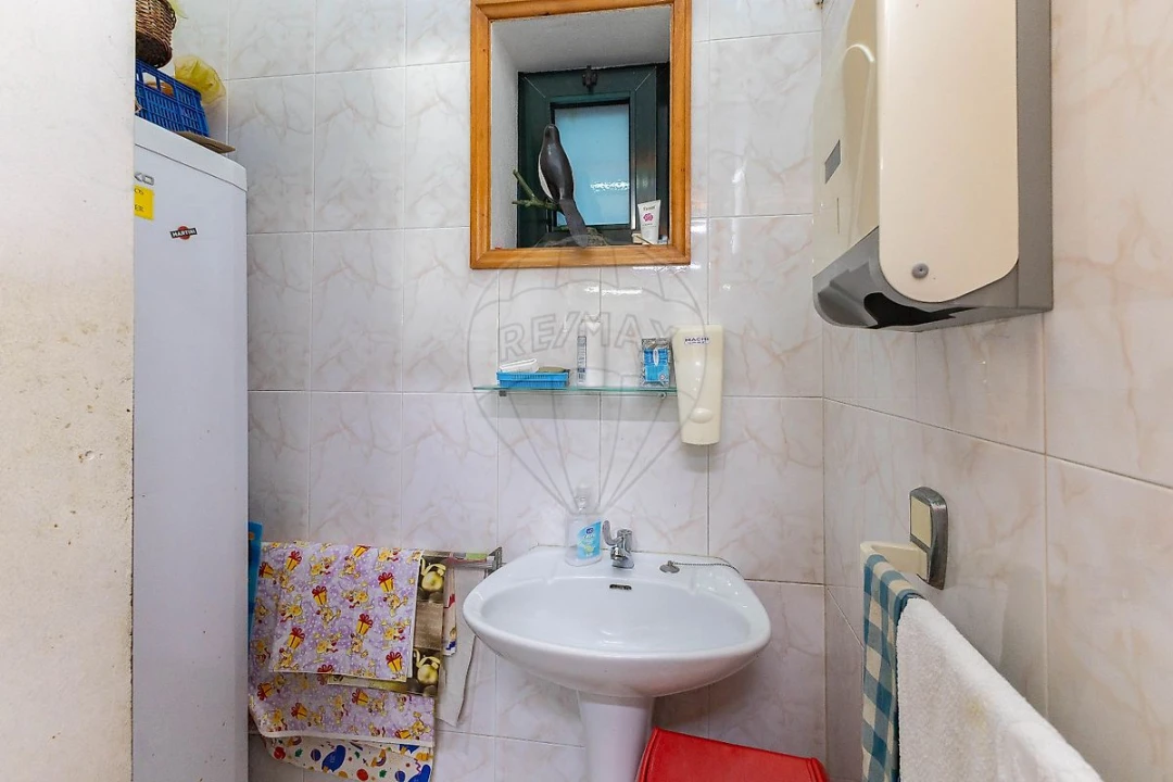 Negócio para Venda em Mindelo Foto 1