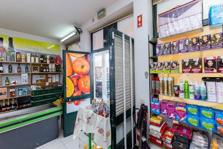 Negócio para Venda em Mindelo Foto 14