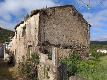 Moradia T6 para Venda em Côja e Barril de Alva