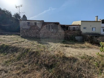 Moradia T6 para Venda em Côja e Barril de Alva
