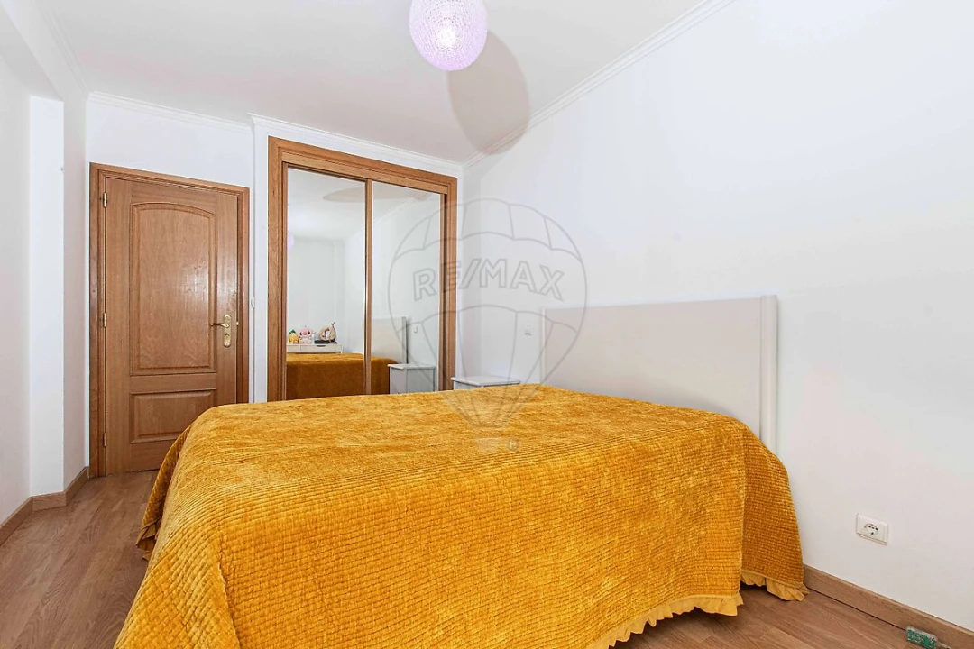 Apartamento T3 para Venda em Vialonga Foto 3