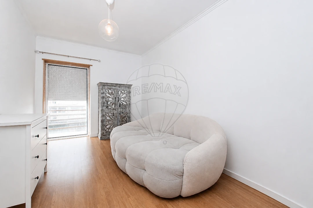 Apartamento T3 para Venda em Vialonga Foto 6