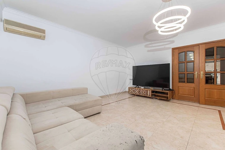 Apartamento T3 para Venda em Vialonga Foto 19