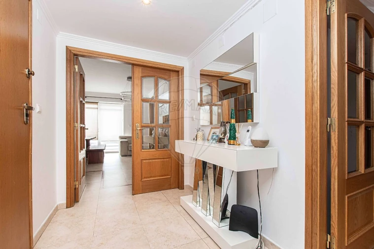 Apartamento T3 para Venda em Vialonga Foto 8