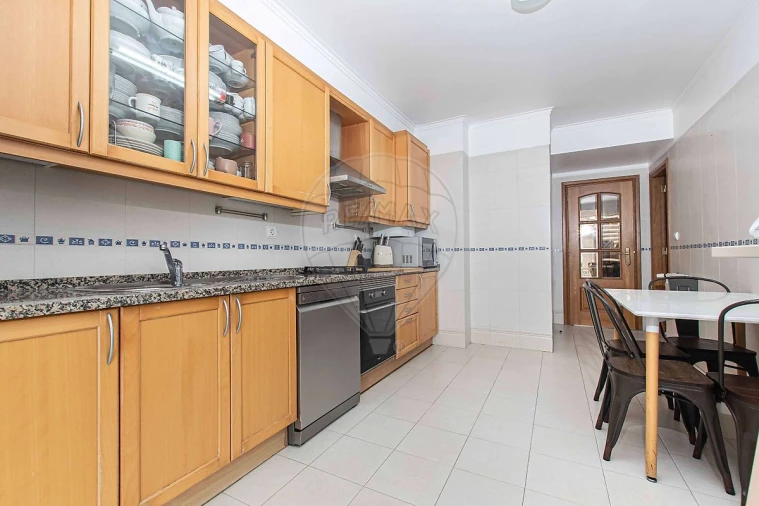 Apartamento T3 para Venda em Vialonga Foto 21