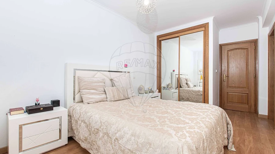 Apartamento T3 para Venda em Vialonga