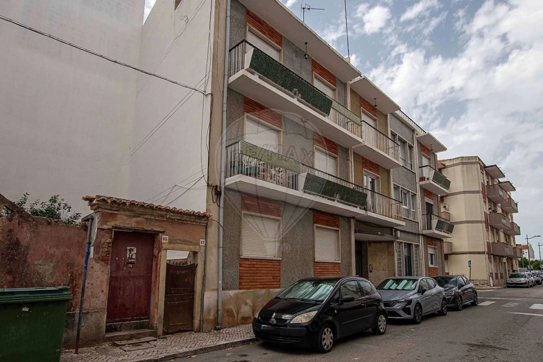 Apartamento T3 para Venda em São João Baptista Foto 1