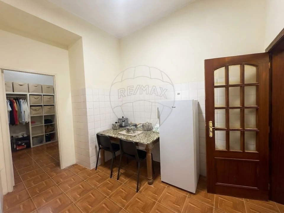 Apartamento T5 para Venda em Arroios Foto 11