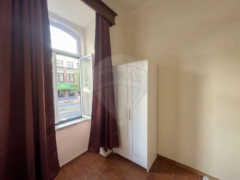 Apartamento T5 para Venda em Arroios Foto 1