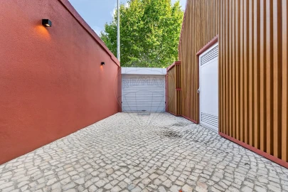 Moradia T4 para Venda em Queluz e Belas