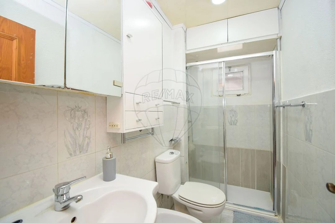 Apartamento T2 para Venda em Marvila Foto 14