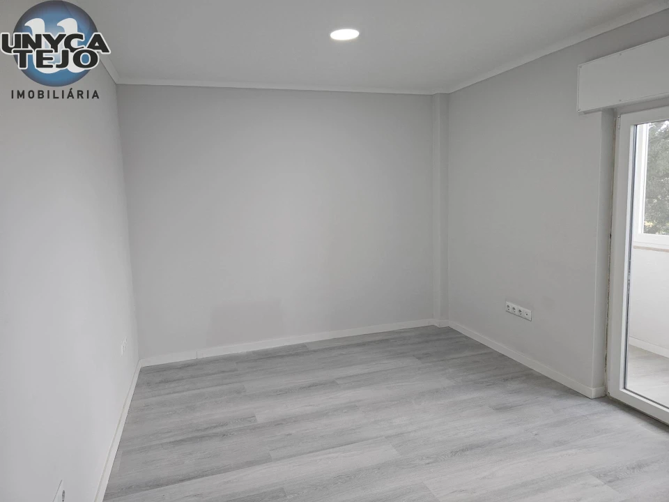 Apartamento T2 para Venda em Setubal (São Sebastião) Foto 18