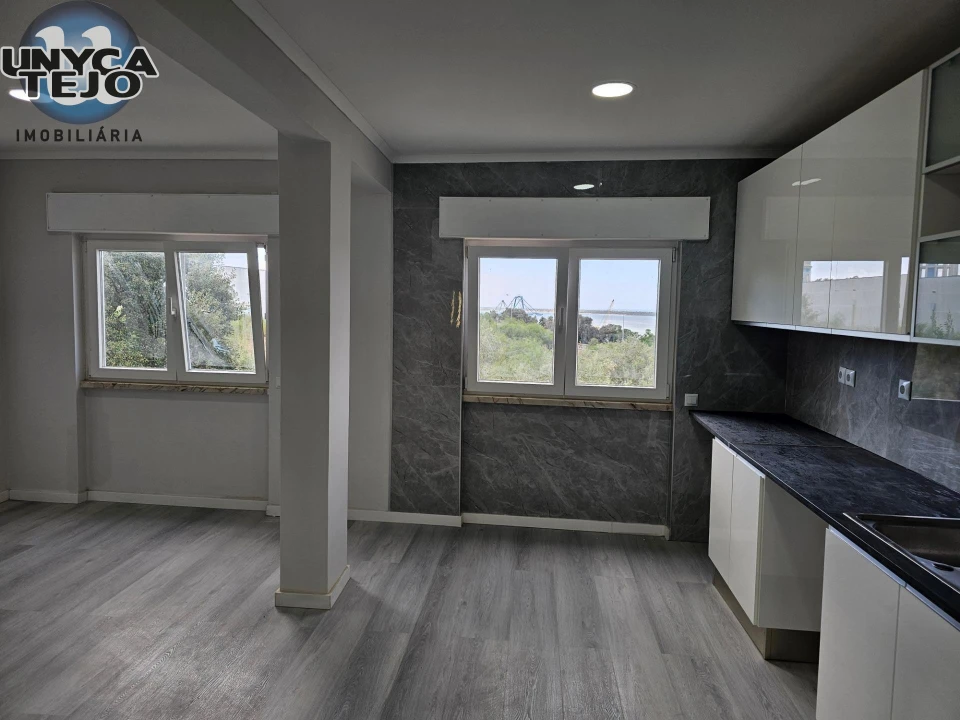 Apartamento T2 para Venda em Setubal (São Sebastião) Foto 5