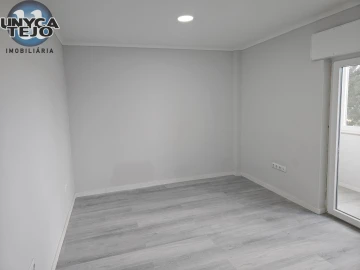 Apartamento T2 para Venda em Setubal (São Sebastião)