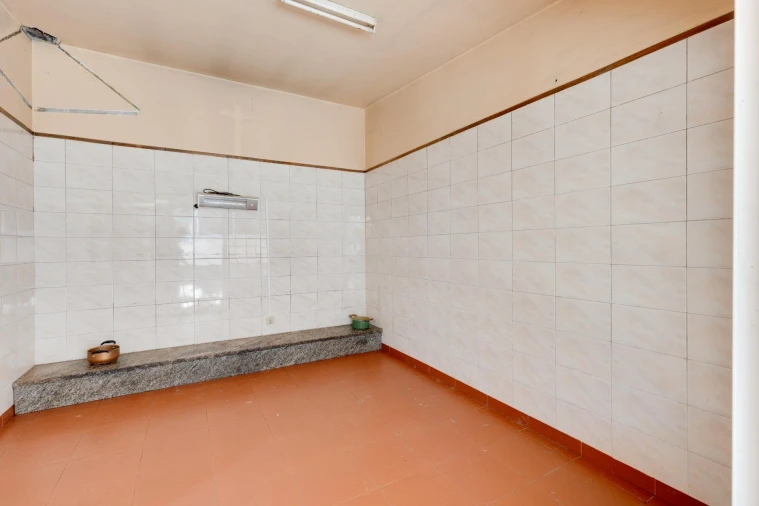 Moradia T4 para Venda em Arvore Foto 31