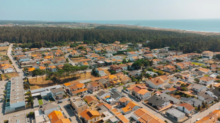 Moradia T4 para Venda em Arvore Foto 34