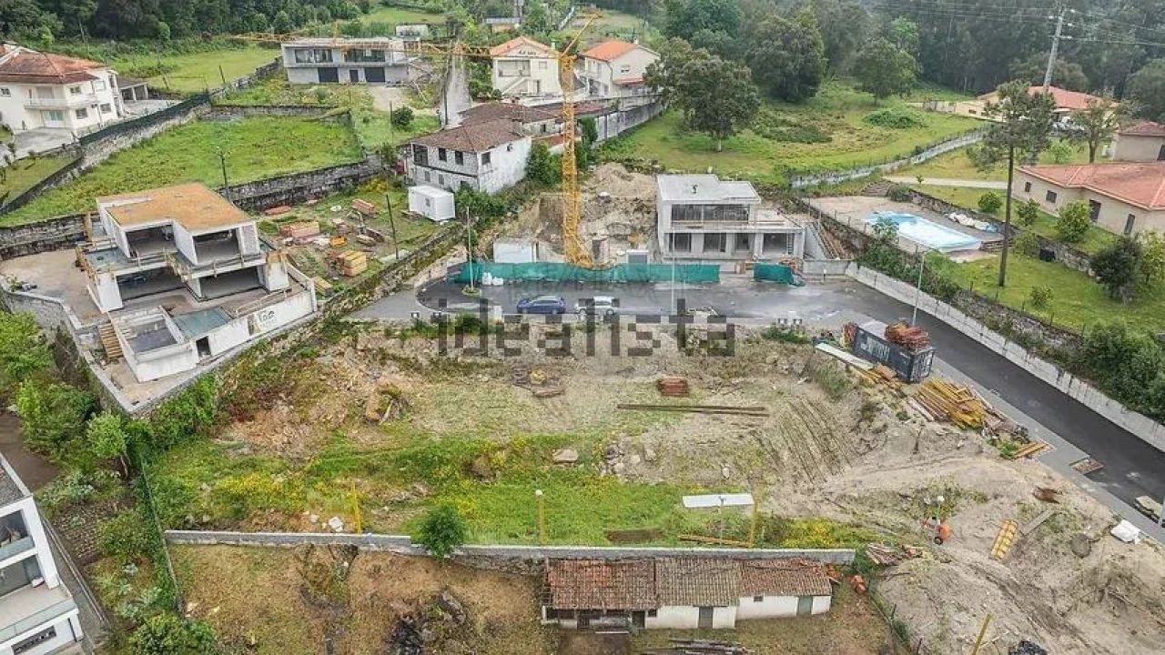 Moradia T3 para Venda em Povoa de Lanhoso (N. Senhora do Amparo) Foto 18