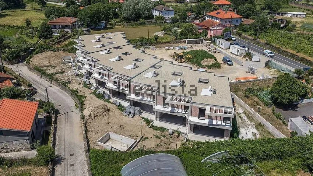 Moradia T3 para Venda em Rendufe Foto 39