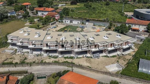 Moradia T3 para Venda em Rendufe
