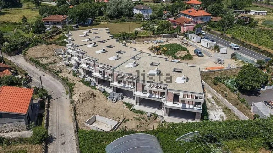 Moradia T3 para Venda em Rendufe Foto 39