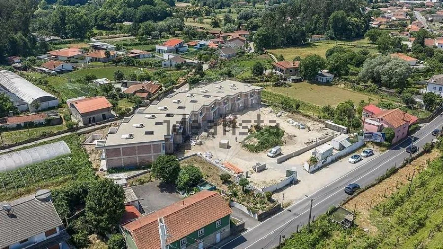Moradia T3 para Venda em Rendufe Foto 43