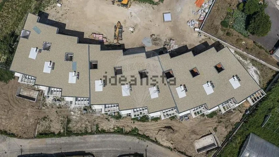 Moradia T3 para Venda em Rendufe Foto 47