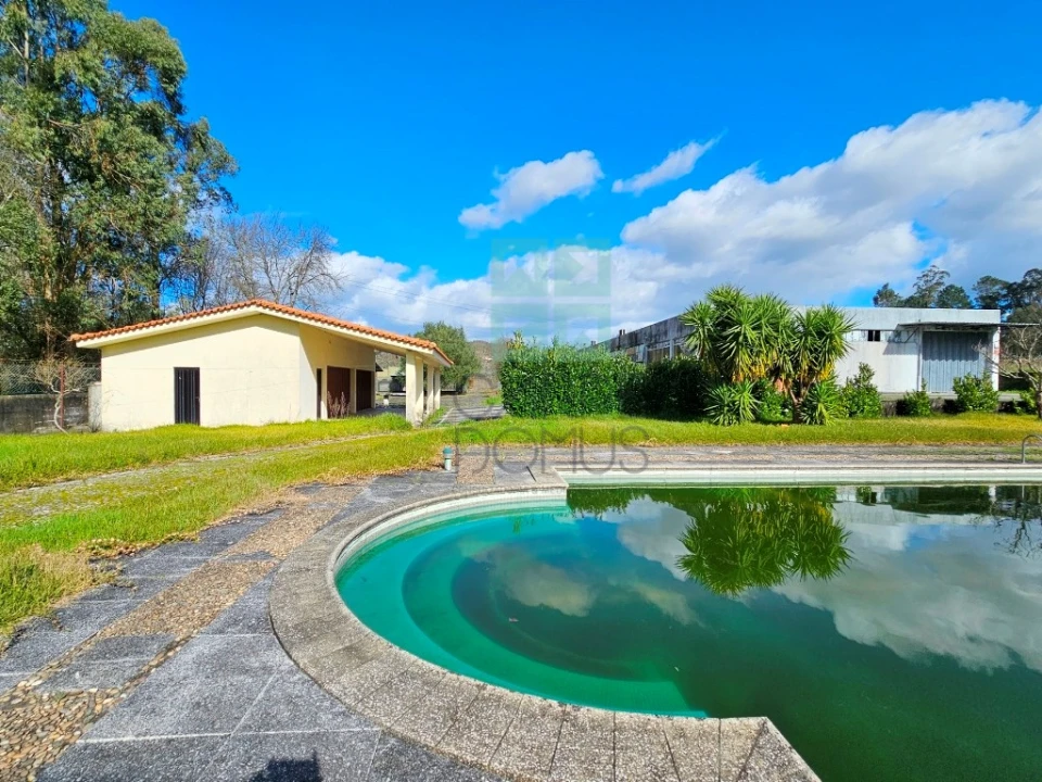 Moradia T5 para Venda em Ruivães e Novais Foto 38