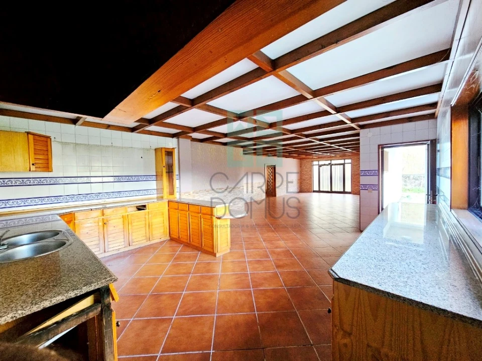 Moradia T5 para Venda em Ruivães e Novais Foto 10