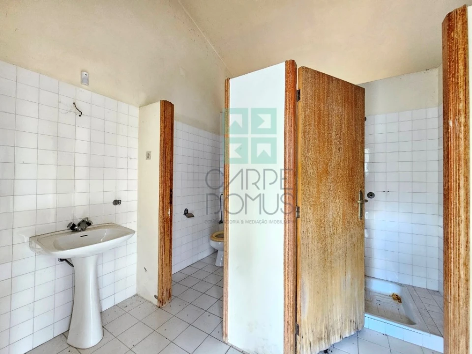 Moradia T5 para Venda em Ruivães e Novais Foto 41