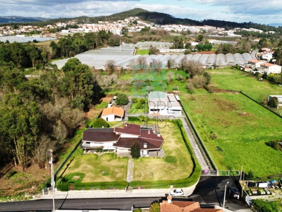 Moradia T5 para Venda em Ruivães e Novais Foto 61