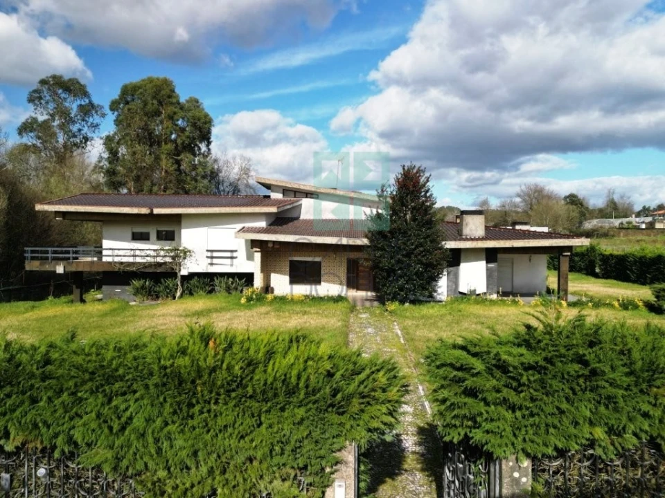 Moradia T5 para Venda em Ruivães e Novais Foto 13